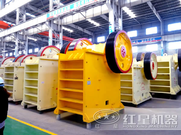 石子破碎設(shè)備-顎式破碎機(jī) 石子破碎設(shè)備-顎式破碎機(jī)